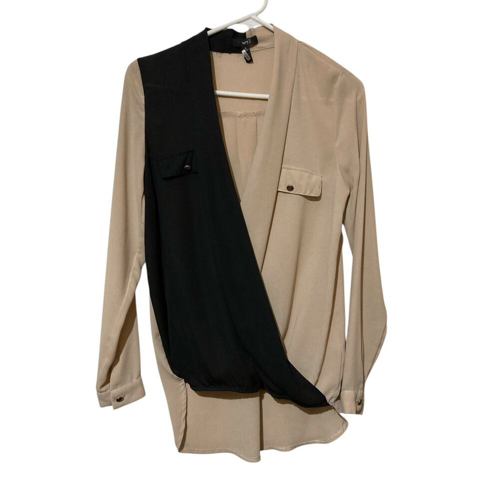 Very J Tops Womens Small Blouse Open front wrap block color Black And tanâ